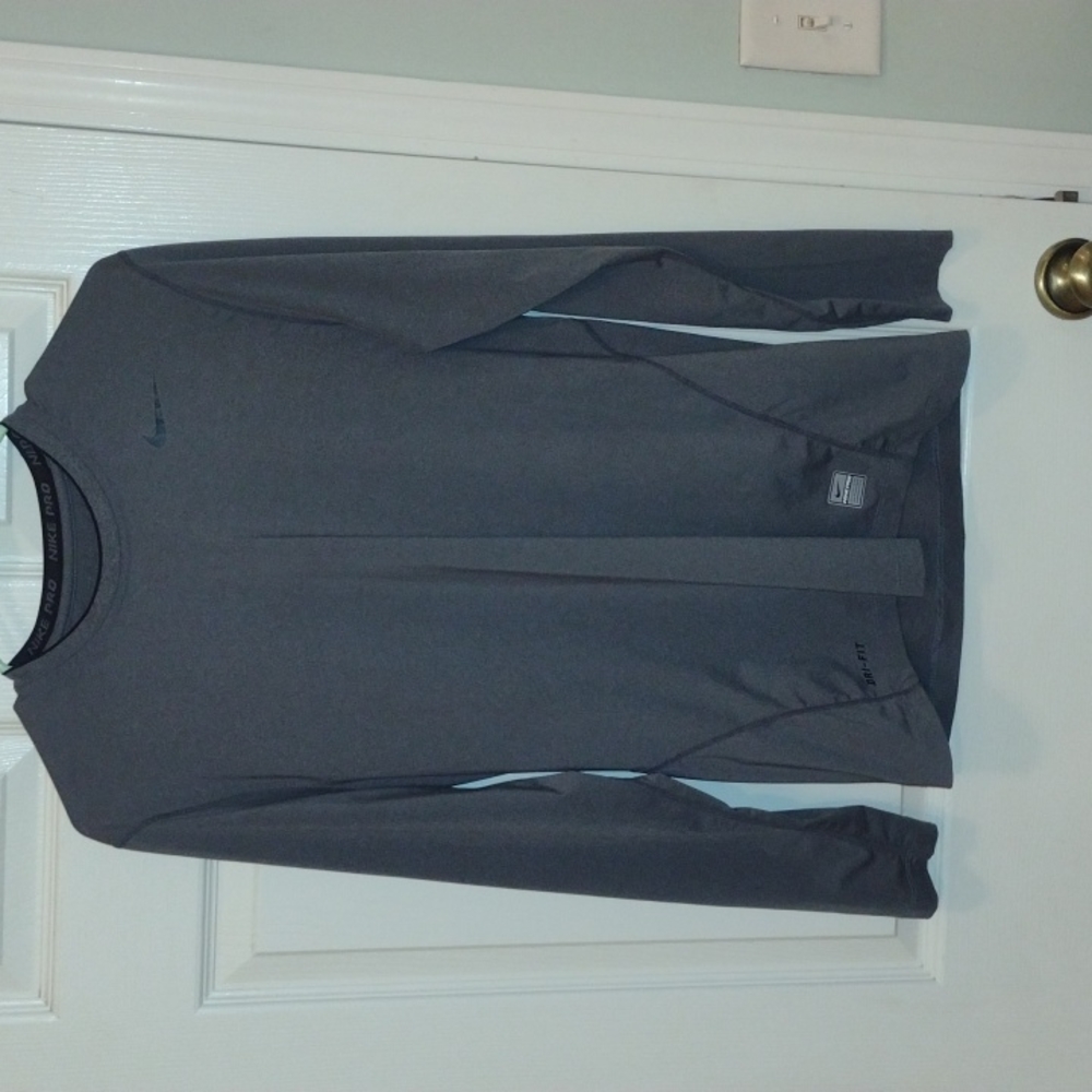 Nike Fitted Dry Fit Shirt